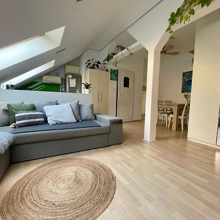 Loft Art Apartment Гдыня Экстерьер фото